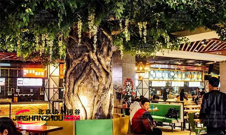 除了消除工作環(huán)境中的過(guò)敏外仿真樹(shù)還可以長(zhǎng)期經(jīng)受時(shí)間的考驗(yàn)