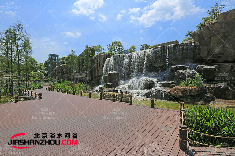 冬天塑石假山水池防護(hù)細(xì)節(jié)以夢花源生態(tài)花園會所舉例