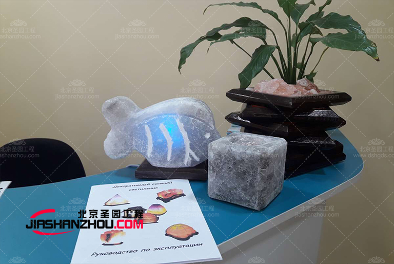 仿真鹽洞別墅散發著傳統風格優雅氛圍及現代時尚干凈外觀